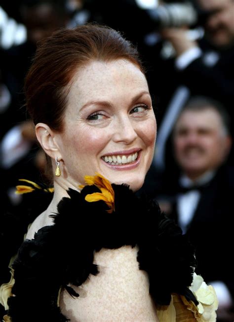 julianne moore nackt|So nackt habt ihr Julianne Moore garantiert noch nie gesehen